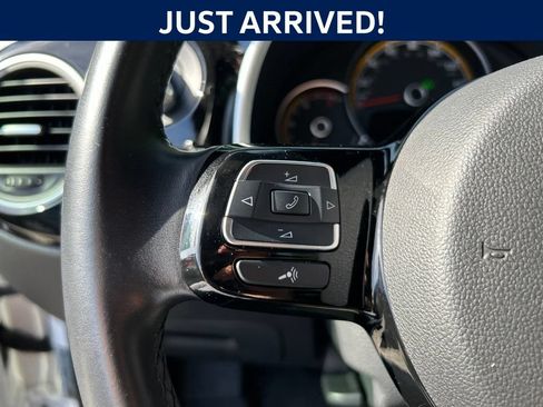 Used 2018 Volkswagen Beetle 2.0T Dune FWD image 11