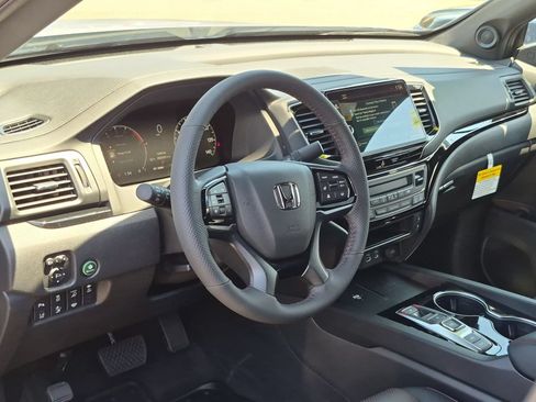 New 2026 Honda Ridgeline Black Edition image 2