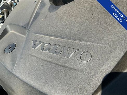 Used 2025 Volvo XC90 T8 Ultra w/ Protection Package image 36