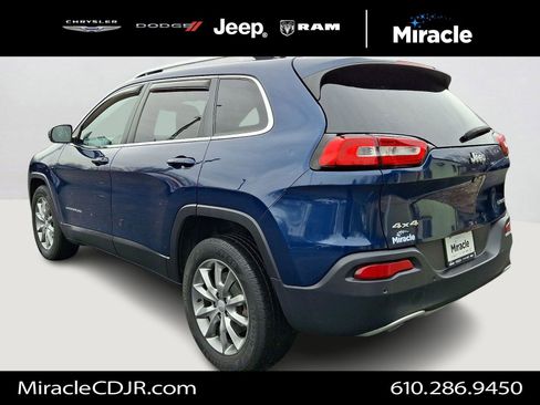 Certified 2018 Jeep Cherokee Limited image 4