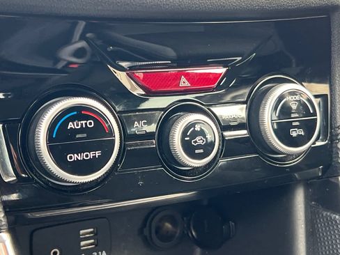 Used 2024 Subaru Forester Premium image 22