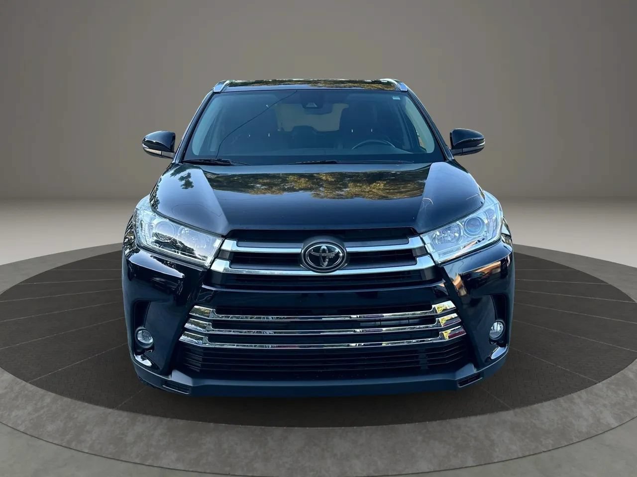 Used 2019 Toyota Highlander Limited FWD image 8