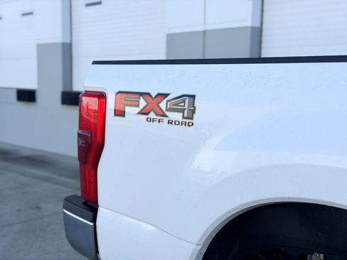 Used 2017 Ford F350 Lariat w/ Lariat Ultimate Package image 35