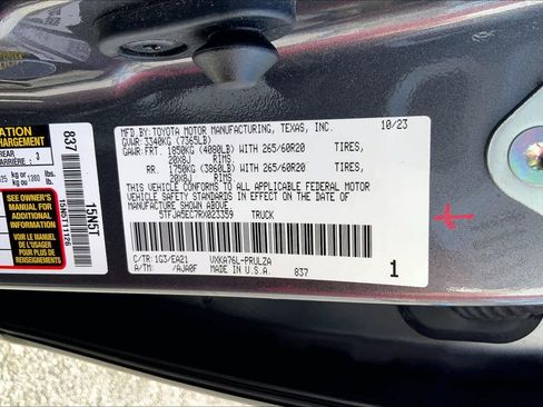 Used 2024 Toyota Tundra Limited image 35