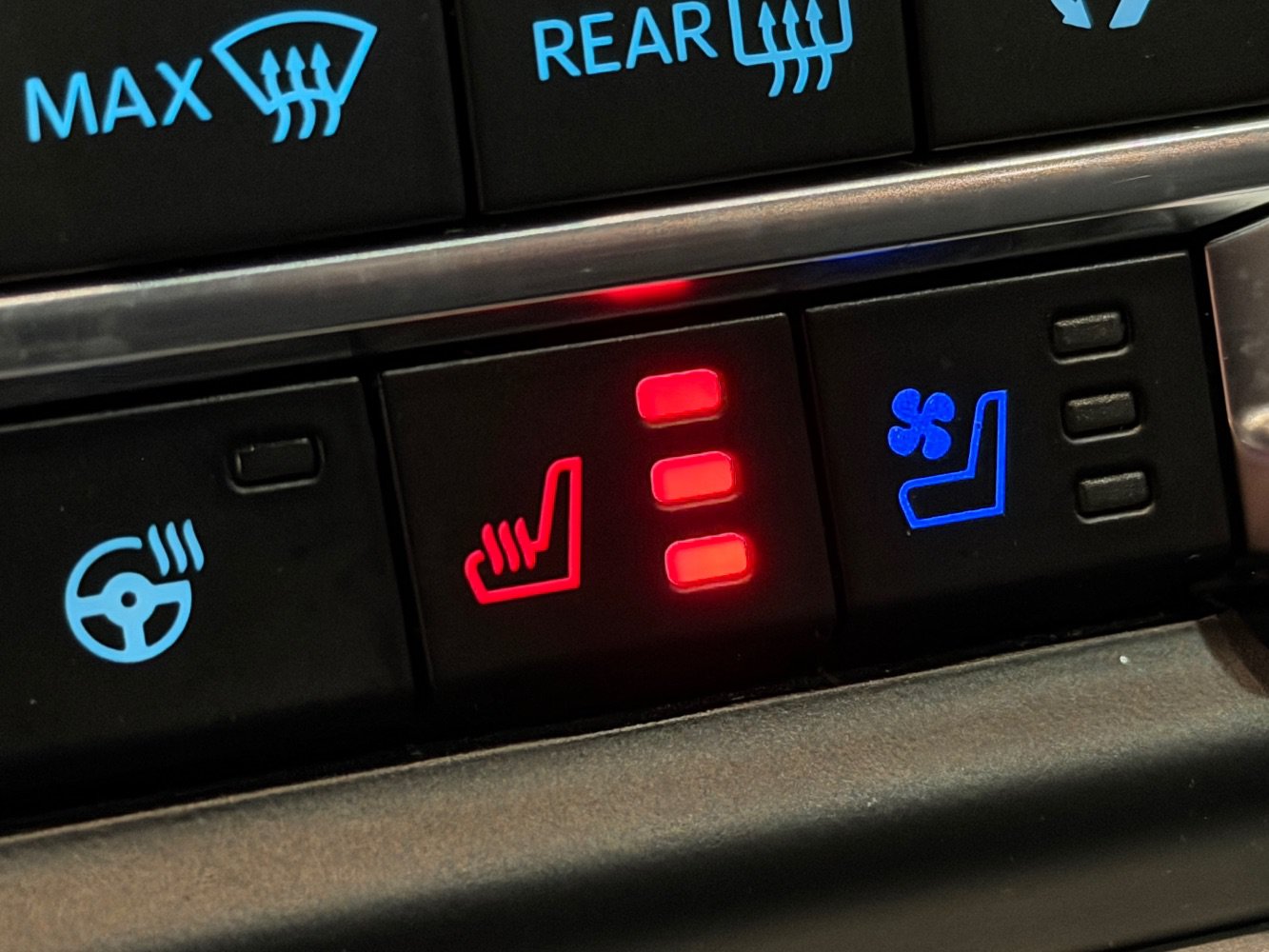 Used 2023 Ford Expedition Max XLT AWD/4WD image 33