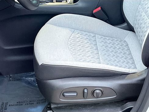 Used 2022 Chevrolet Equinox LS w/ LS Convenience Package image 17