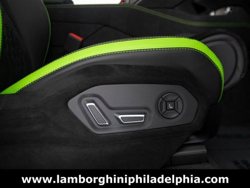 Used 2024 Lamborghini Urus Performante image 39