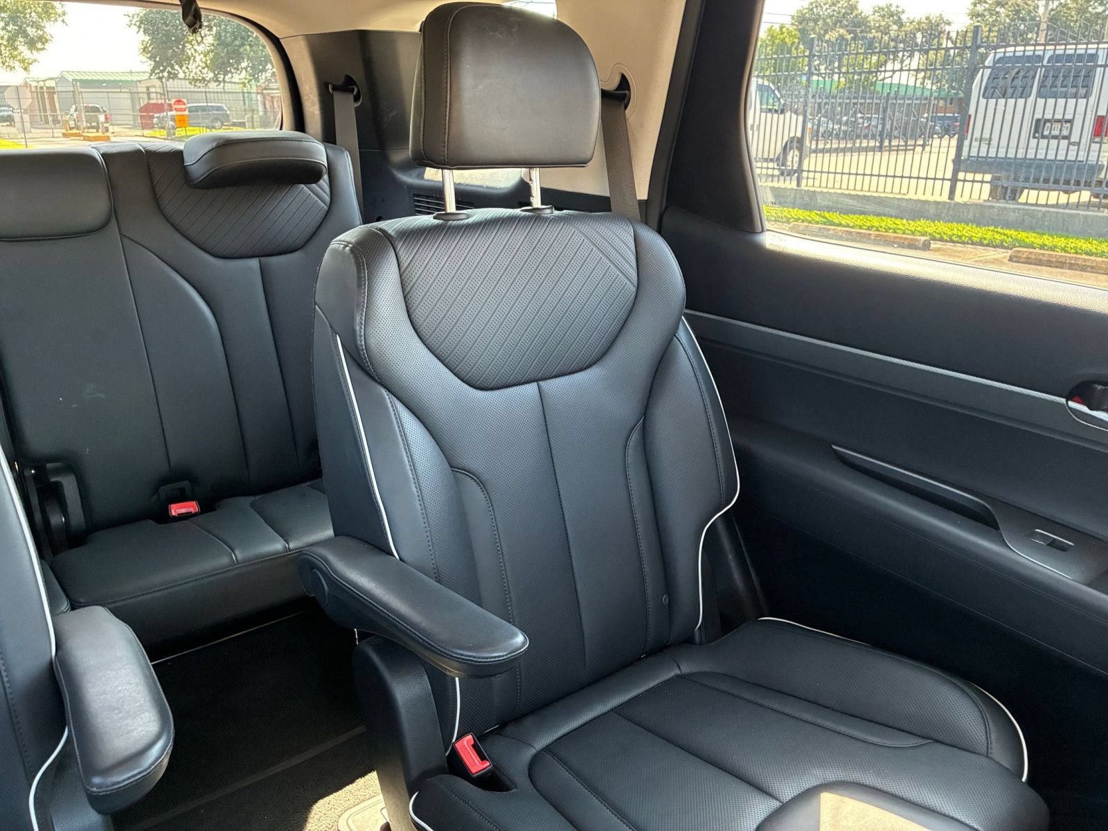 Used 2025 Hyundai Palisade SEL FWD image 40