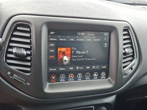 Used 2021 Jeep Compass Trailhawk image 27