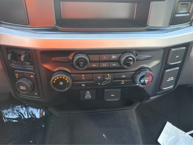 New 2027 Ford F350 XLT w/ Snow Plow Prep Package AWD/4WD image 28