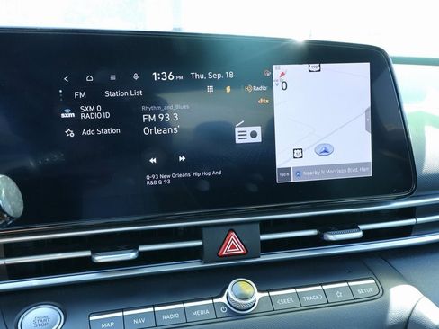 Used 2024 Hyundai Elantra Limited image 5