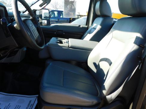 Used 2015 Ford F450 XL w/ Power Equipment Group image 18