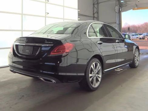 Used 2020 Mercedes-Benz C 300 4MATIC Sedan image 3