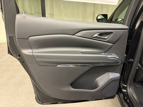 New 2026 Chevrolet Traverse LT w/ Driver Confidence Package image 19