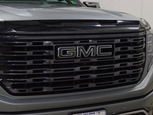 Used 2023 GMC Sierra 1500 Denali Ultimate image 11