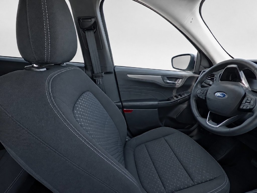 Used 2025 Ford Escape Active AWD/4WD image 2