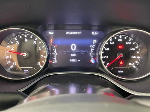 Used 2018 Jeep Compass Latitude w/ Popular Equipment Group image 5