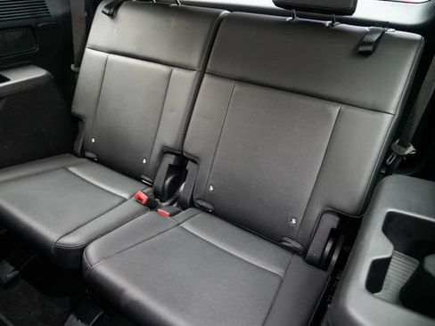 Used 2025 Hyundai Santa Fe SEL AWD/4WD image 13