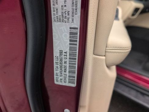 Certified 2025 Jeep Grand Cherokee L Limited w/ Luxury Tech Group II AWD/4WD image 27