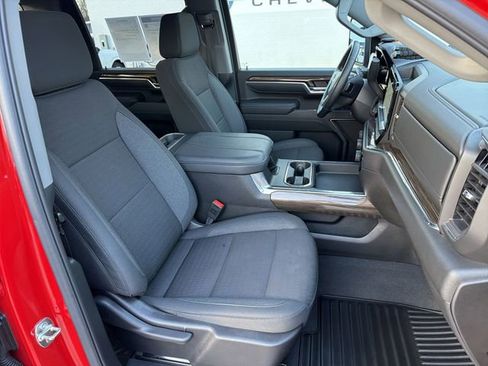 Used 2025 Chevrolet Silverado 2500 LT AWD/4WD image 26