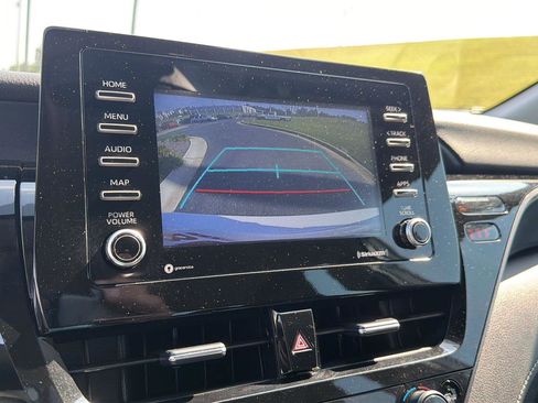 Used 2024 Toyota Camry SE FWD image 25