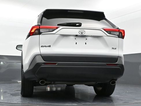 Certified 2024 Toyota RAV4 XLE image 32