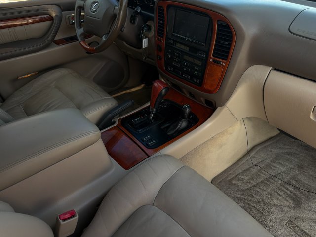 Used 2001 Lexus LX 470 4WD image 16