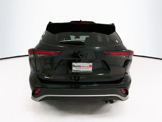 Certified 2026 Toyota Highlander XSE AWD/4WD image 5