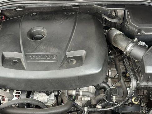 Used 2018 Volvo S60 T5 Inscription image 34