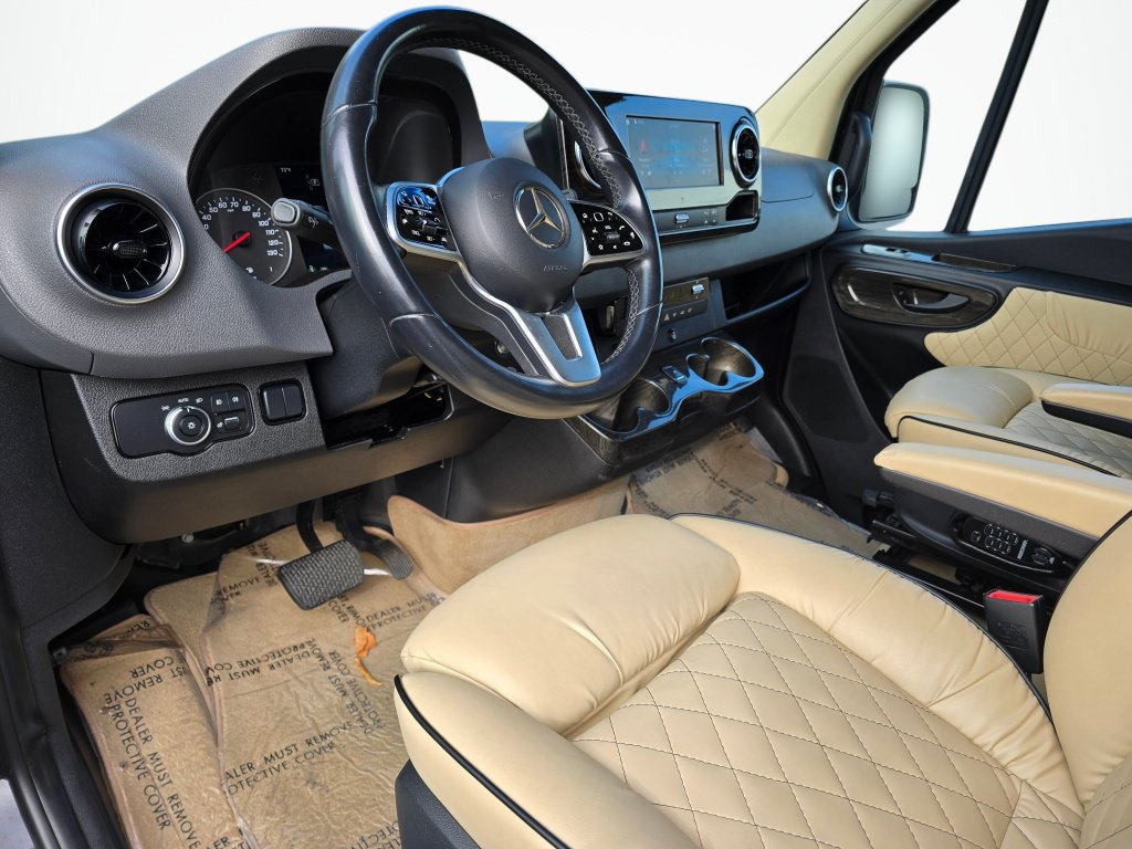 Used 2020 Mercedes-Benz Sprinter 3500 image 11