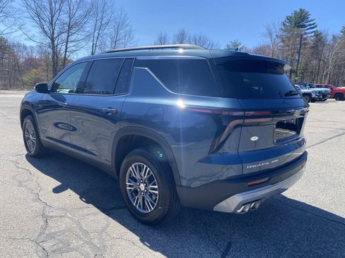 Used 2026 Chevrolet Traverse LT AWD/4WD image 5