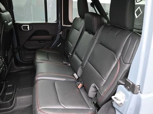 Used 2026 Jeep Wrangler Unlimited Rubicon AWD/4WD image 20