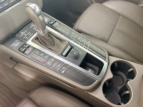 Used 2018 Porsche Macan S AWD/4WD image 16