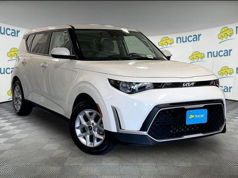 Used 2025 Kia Soul S FWD image 1