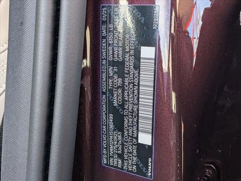 Certified 2025 Volvo XC90 B5 Core w/ Protection Package Premier image 26