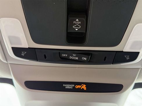 Used 2023 Honda HR-V EX-L image 24