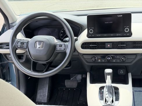 Used 2023 Honda HR-V LX image 15