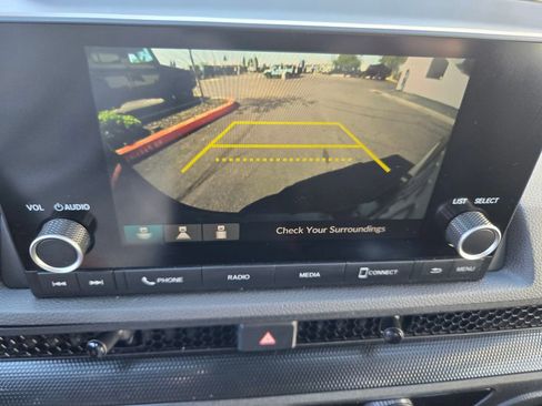 Used 2023 Honda CR-V LX image 18