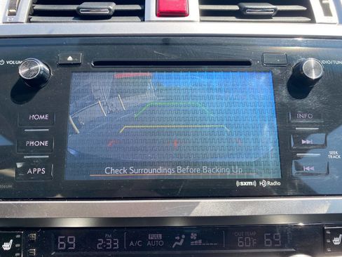 Used 2017 Subaru Legacy 2.5i Premium image 16