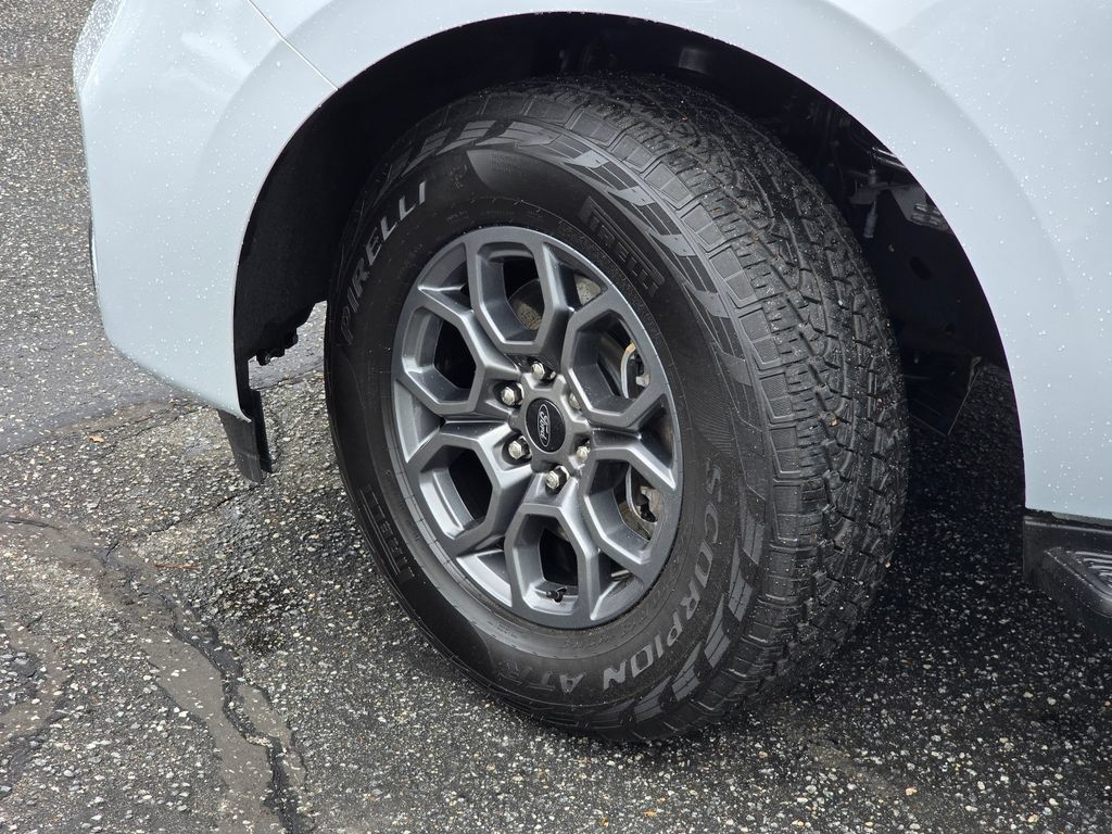 Used 2025 Ford Expedition Max Active RWD image 26
