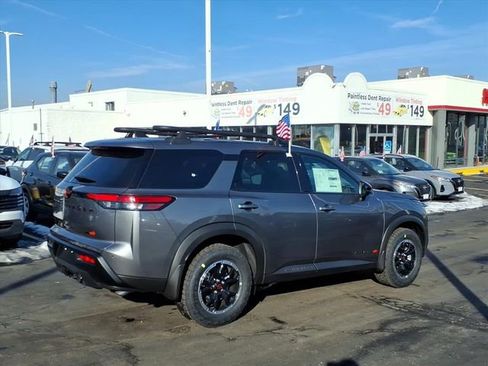 New 2026 Nissan Pathfinder SV image 3