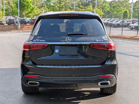 Used 2022 Mercedes-Benz GLS 450 4MATIC w/ AMG Line Exterior image 9