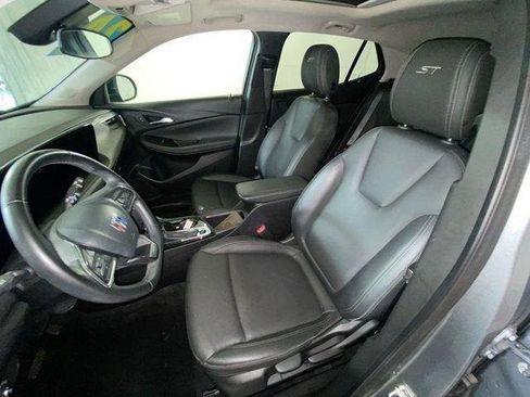 Used 2024 Buick Encore GX Sport Touring w/ Experience Buick Package FWD image 17