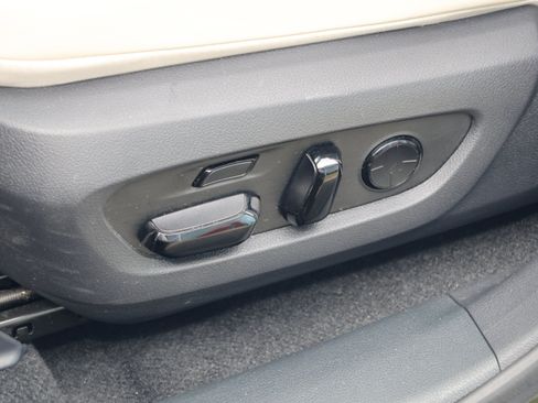 Used 2023 Lexus RX 350 FWD w/ Accessory Package (Z1) image 34
