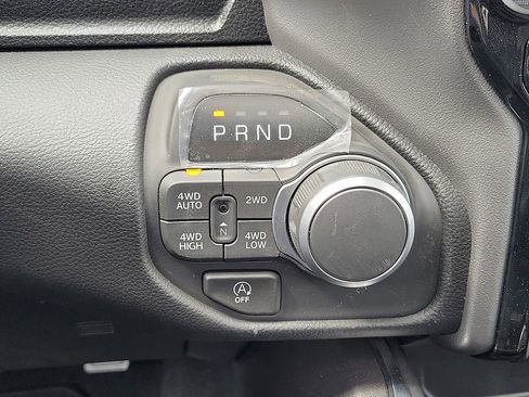 New 2025 RAM 1500 Big Horn AWD/4WD image 12