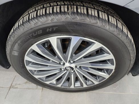 Used 2024 Hyundai Palisade Calligraphy image 3