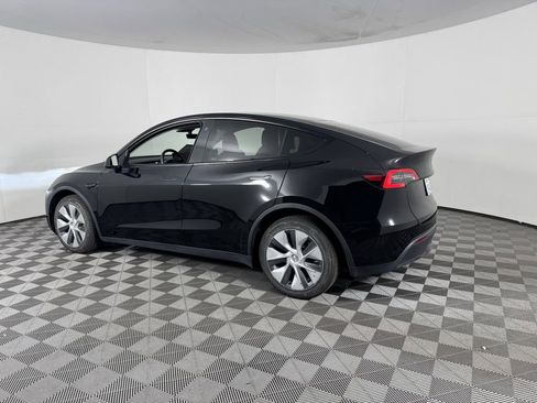 Used 2023 Tesla Model Y Long Range image 20