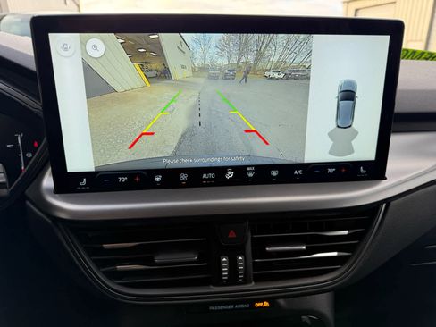 New 2025 Ford Escape PHEV image 16