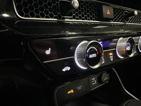 Used 2023 Honda Civic EX image 15