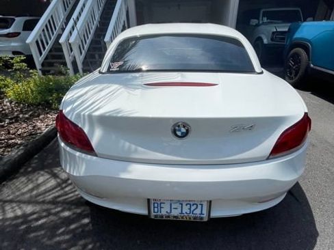 Used 2013 BMW Z4 sDrive28i RWD image 34
